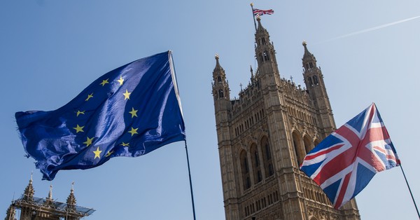 What kind of relationship should the UK have with Europe?