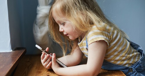What age should children be allowed screen time?