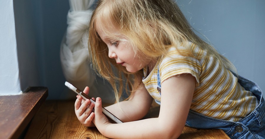What age should children be allowed screen time?
