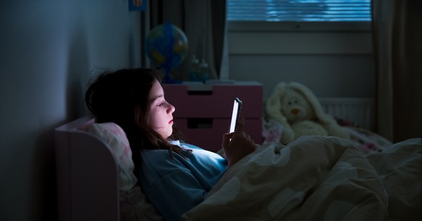 Agree or disagree: A late-night social media curfew for teens should be made mandatory.
