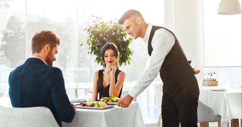 Agree or disagree: High-end restaurants should bring back mandatory smart dress codes.