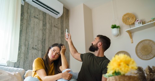 Agree or disagree: Extreme heat has more of a destructive impact on my mood than extreme cold.