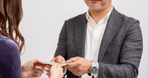 Agree or disagree: High pay and prestige justify the intense hours expected in investment banking.