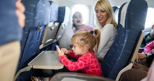 Agree or disagree: Families with small children should only be allowed to fly in economy class.